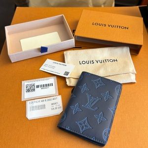 Louis Vuitton cards holder